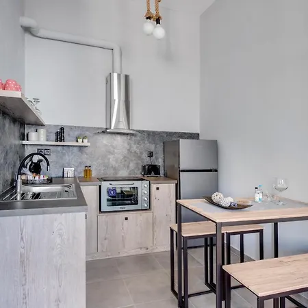 Luna & Terra Syros Apartmán