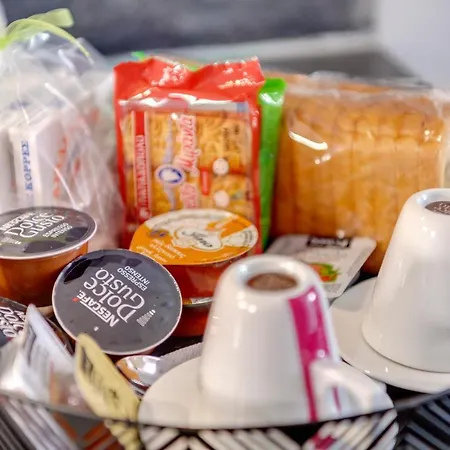 Luna & Terra Syros *