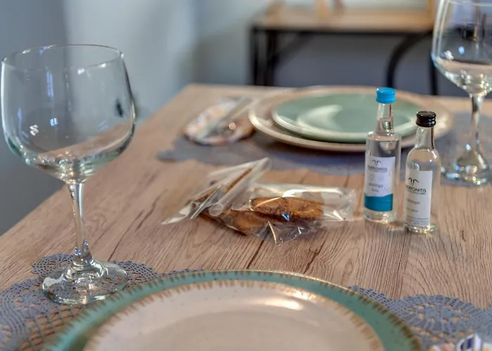 Luna & Terra Syros エルムポリ